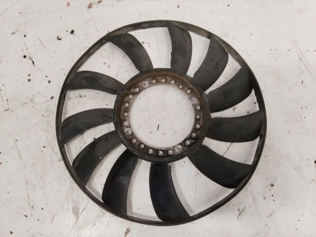 058121301B VAG Ventilador del radiador  disponible Vigo