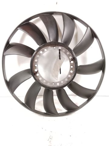 VAG 058121301B Ventilador del radiador  disponible Lugo