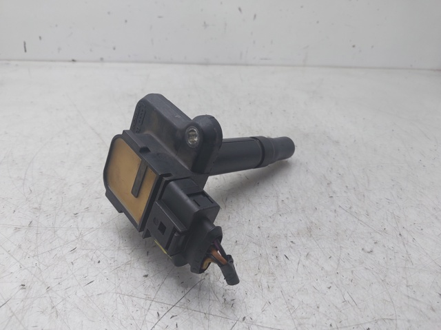 058905447C VAG Terminal de bujía  en stock Córdoba