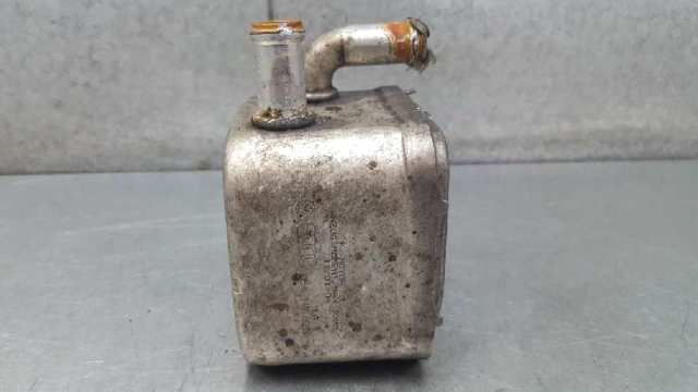 059117021B Radiador de aceite debajo del filtro  comprar en Zaragoza