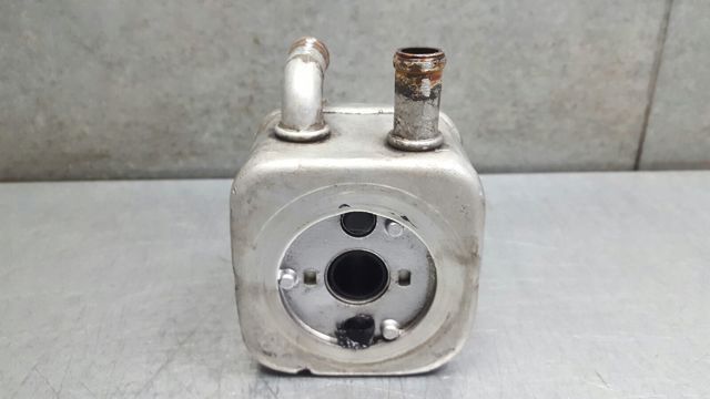 VAG 059117021B Radiador de aceite debajo del filtro  en stock Valencia