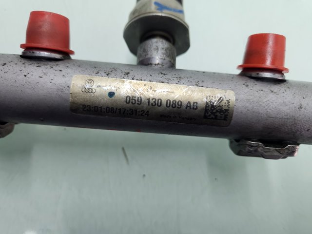 VAG 059130089AB Rampa de combustible izquierda  en stock Terrassa