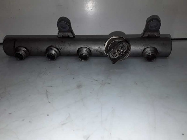 VAG 059130089AB Rampa de combustible izquierda  comprar en Ponferrada