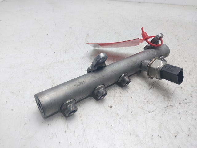 VAG 059130089AB Rampa de combustible izquierda  en stock Valencia