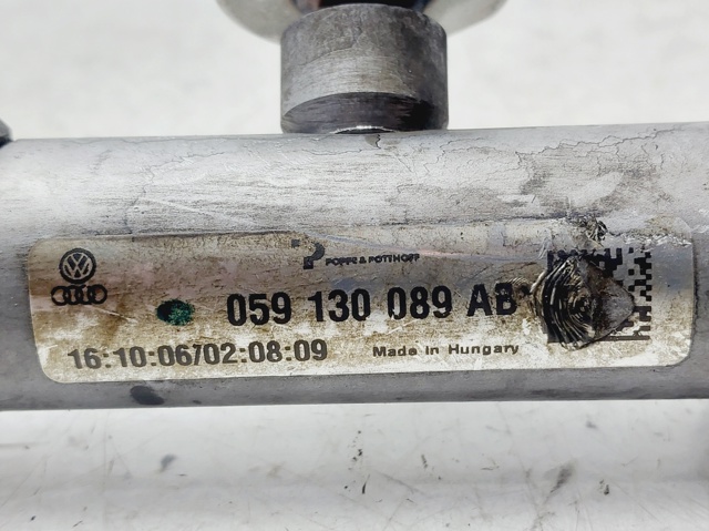059130089AB Rampa de combustible izquierda comprar Sevilla