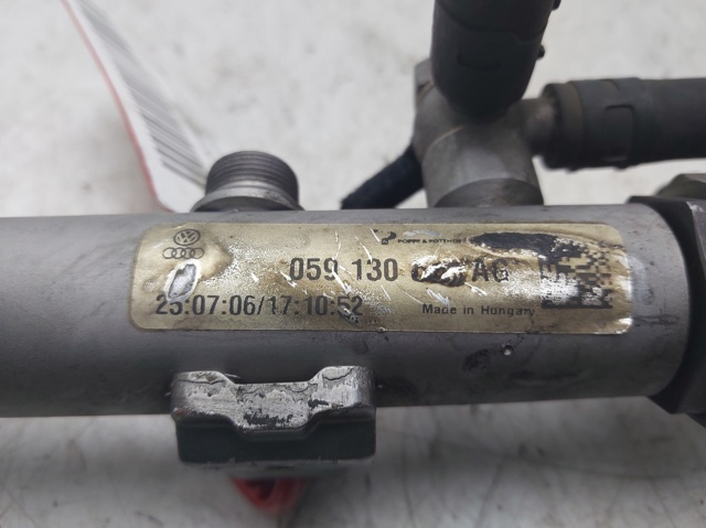 059130089AB VAG Rampa de combustible izquierda  comprar en Lleida