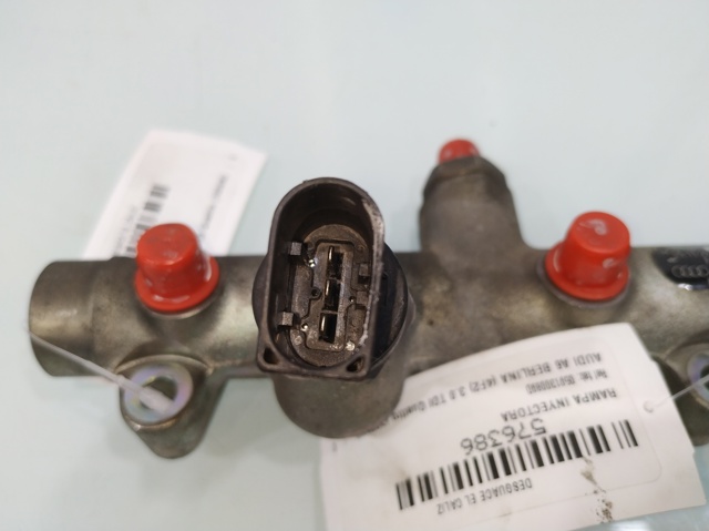 VAG 059130089D Rampa de combustible izquierda  en stock Valencia