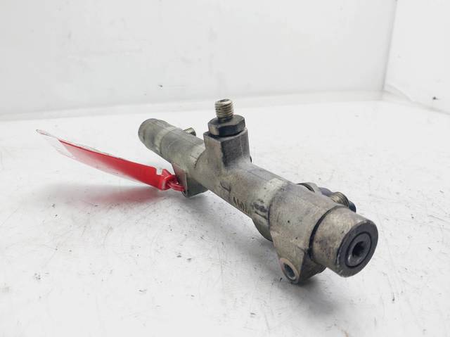 059130089D Rampa de combustible izquierda  comprar en Reus