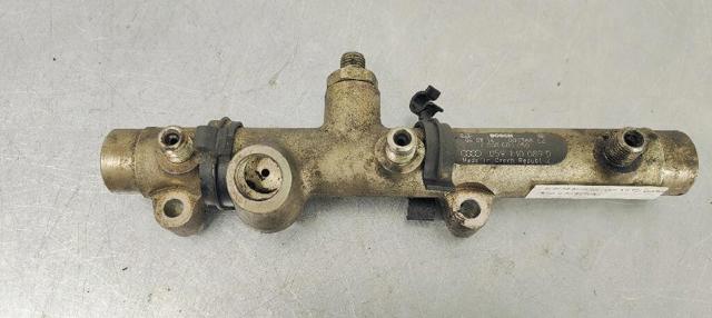 059130089D VAG Rampa de combustible izquierda comprar Alcalá