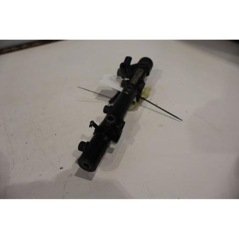 059130090AG VAG Rampa de combustible derecha  disponible Vigo