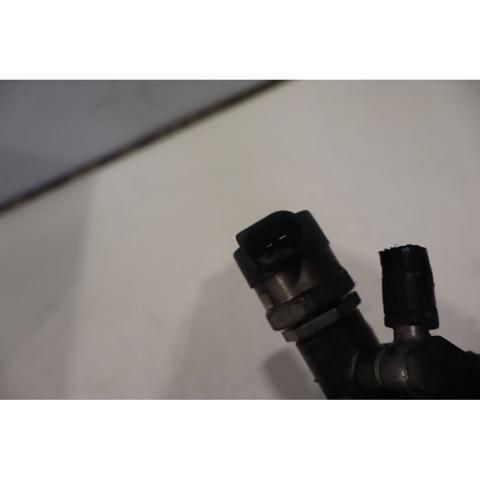VAG 059130090AG Rampa de combustible derecha comprar Barcelona