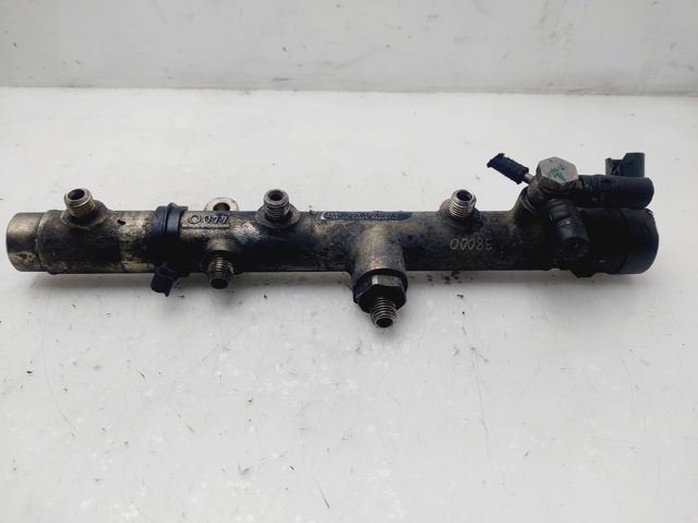 VAG 059130090J Rampa de combustible derecha  en stock Terrassa