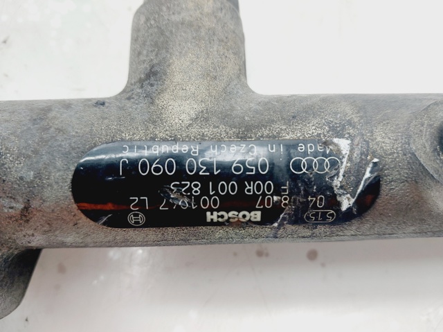059130090J VAG Rampa de combustible derecha  comprar en Lleida
