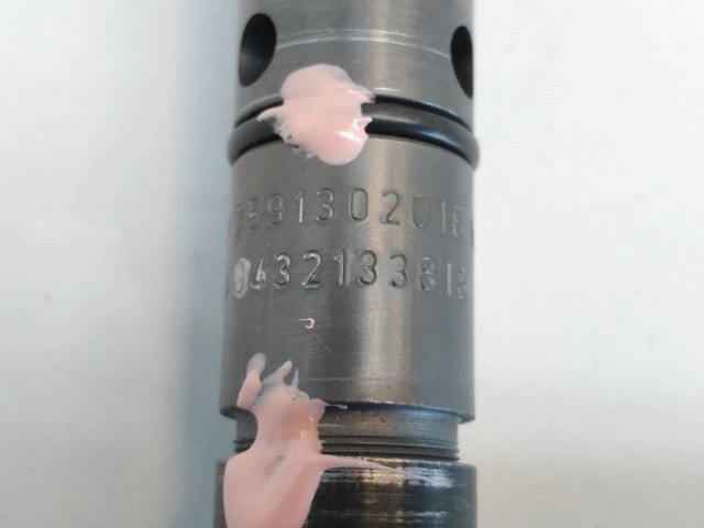 059130201B VAG Inyector de combustible  disponible Vigo