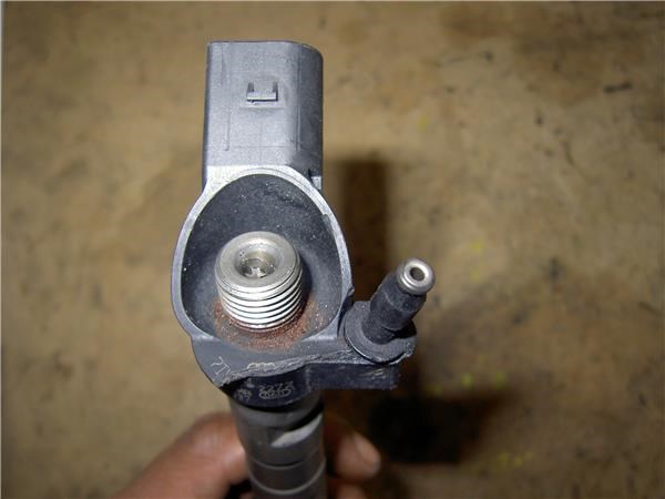 VAG 059130277AB Inyector de combustible  disponible Valladolid