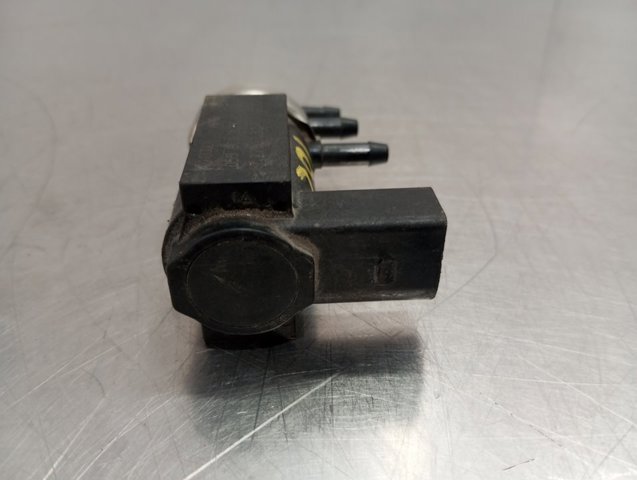VAG 059906627B Válvula solenoide de control de presión de sobrealimentación  comprar en Murcia