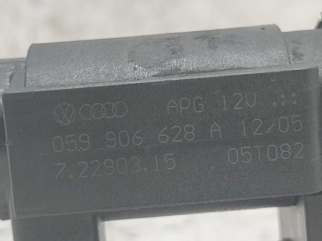 059906628A Válvula solenoide de control de presión de sobrealimentación  disponible Utrera