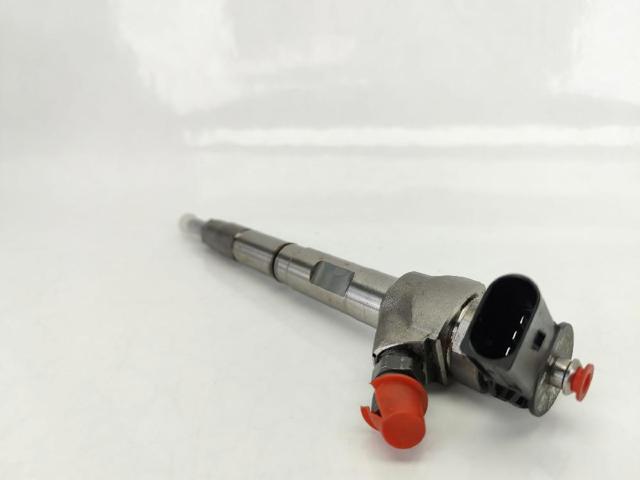 05L130277E VAG Inyector de combustible  disponible Ourense