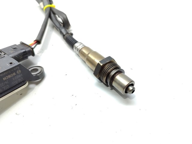 05L906261D VAG Sensor de óxidos de nitrógeno NOx trasero  disponible Ourense