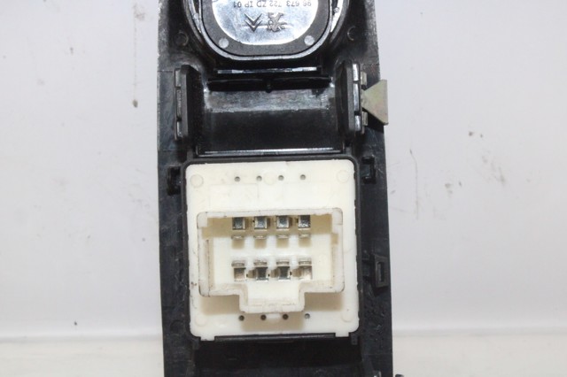060936J01 Toyota