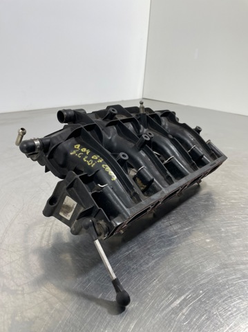 VAG 06133185 Colector de admisión  en stock Valencia