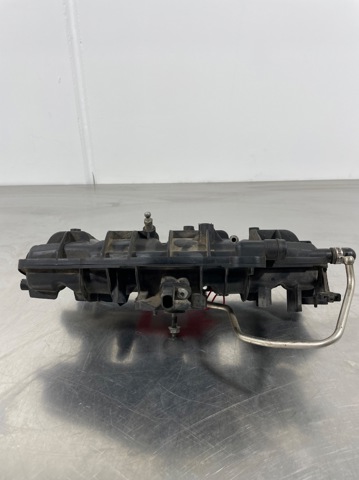 06133185 VAG Colector de admisión  disponible Ourense