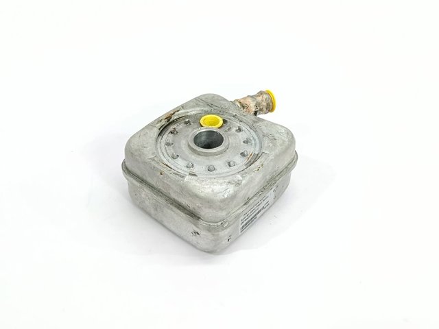 068117021B VAG Radiador de aceite debajo del filtro  comprar en Oviedo