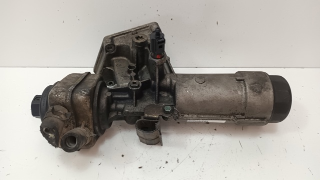 068117021B Radiador de aceite debajo del filtro  comprar en Reus
