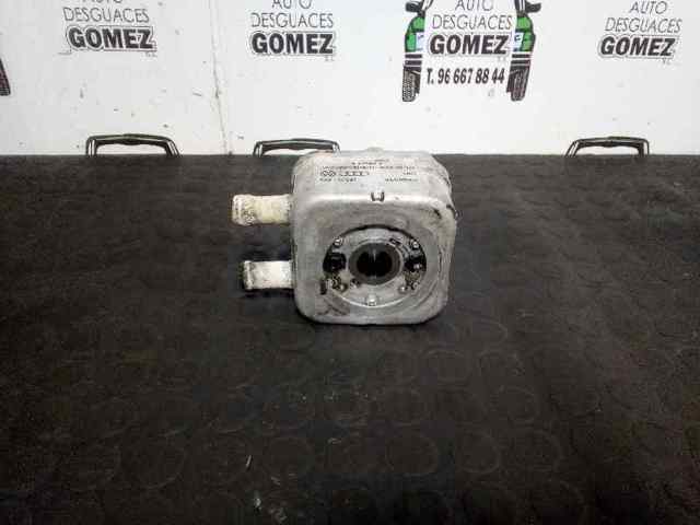 068117021B VAG Radiador de aceite debajo del filtro  en stock Gandía