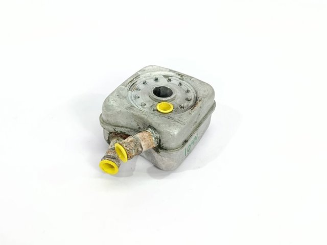 068117021B VAG Radiador de aceite debajo del filtro  en stock Córdoba