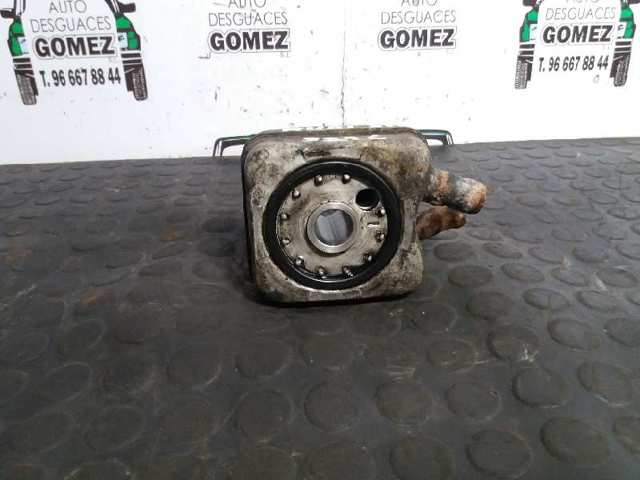 068117021B VAG Radiador de aceite debajo del filtro  en stock Gandía