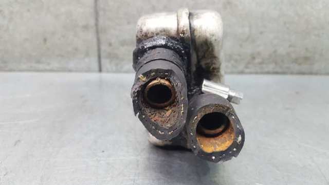 VAG 068117021B Radiador de aceite debajo del filtro comprar Pamplona