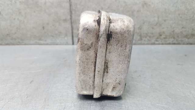 068117021B Radiador de aceite debajo del filtro comprar Sevilla
