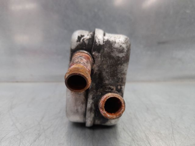 068117021B Radiador de aceite debajo del filtro  comprar en Zaragoza