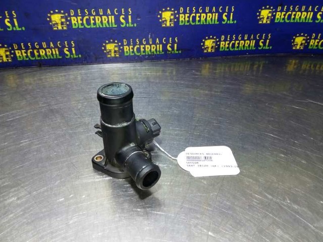 Brida de agua  068121133AE VAG