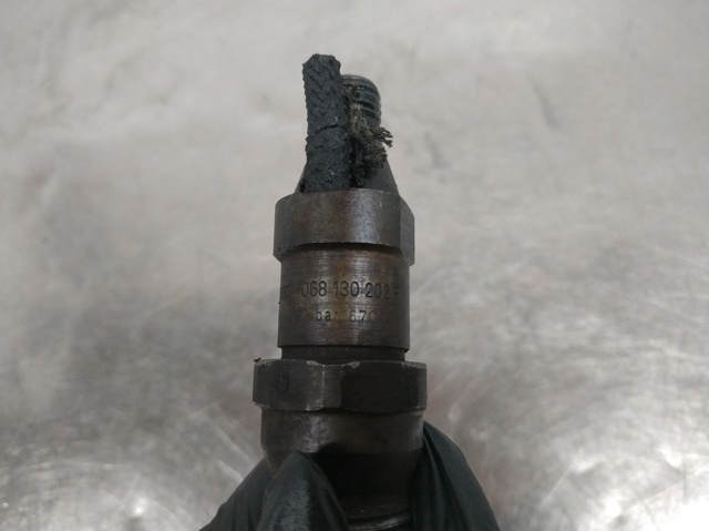 068130202F Inyector  en stock Castellón