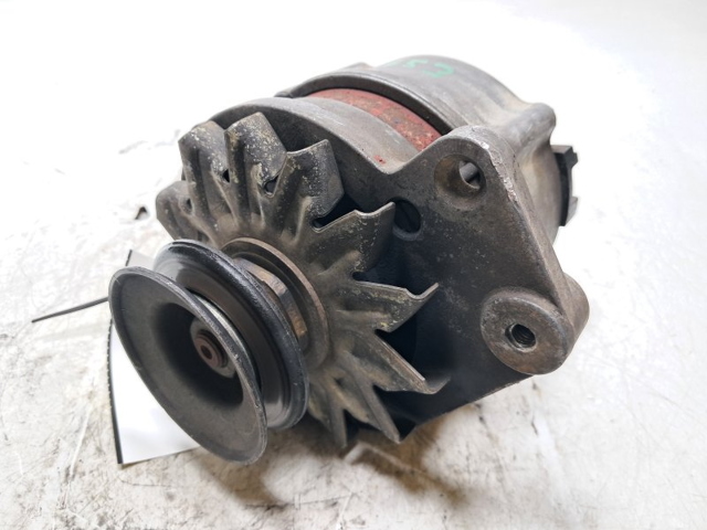 Alternador del motor 068903029T VAG