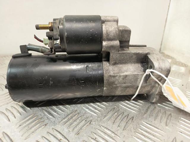 VAG 068911024F Motor de arranque  disponible Valladolid
