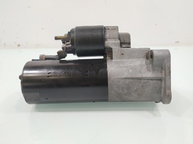 VAG 068911024H Motor de arranque  disponible España