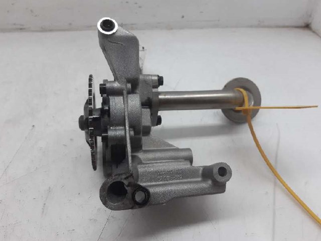 06A115105 Bomba de aceite  comprar en Reus