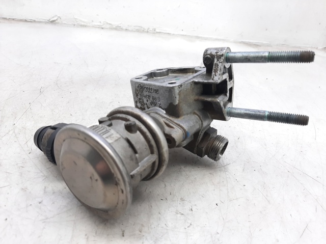 VAG 06A131351B Válvula de aire secundario  en stock Terrassa