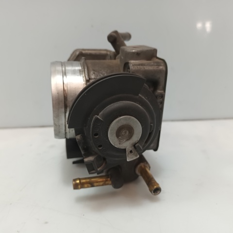 06A133064H Cuerpo de aceleración completo  disponible Burgos