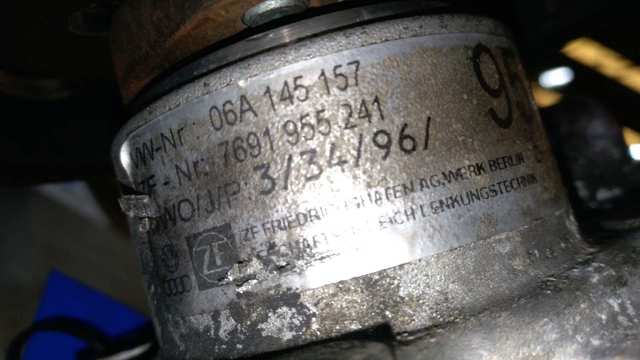 06A145157 Bomba de dirección  en stock Sabadell