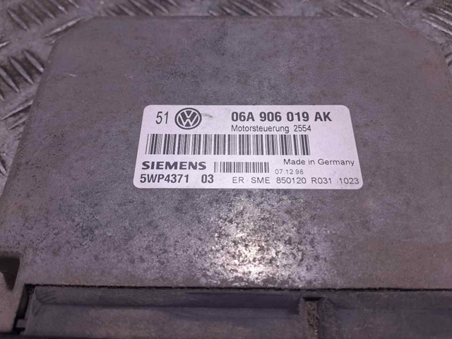 VAG 06A906019AK Unidad de control del motor (ECU)  comprar en Murcia