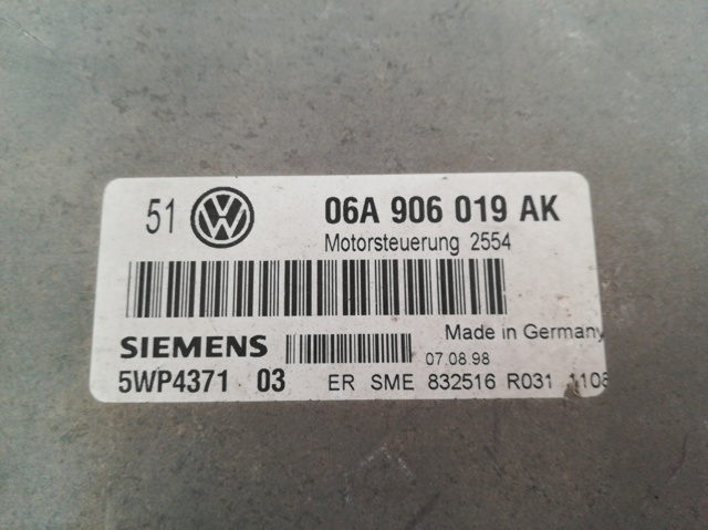 VAG 06A906019AK Unidad de control del motor (ECU)  disponible Valladolid