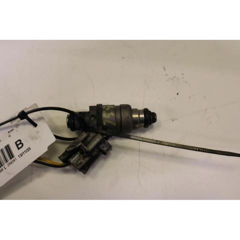 VAG 06A906031BT Inyector de combustible  disponible Valladolid