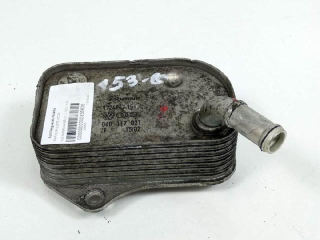06B117021 VAG Radiador de aceite debajo del filtro comprar Madrid