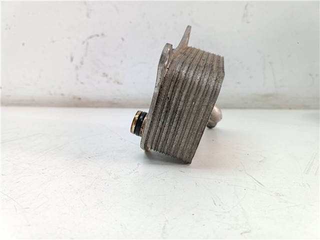VAG 06B117021 Radiador de aceite debajo del filtro  en stock Valencia
