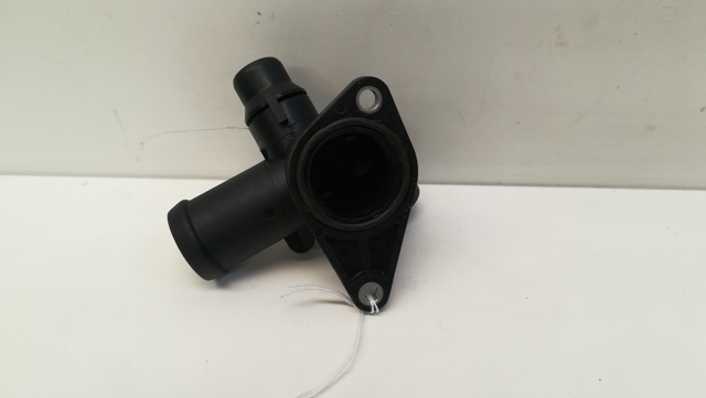 Brida de agua  06B121132E VAG