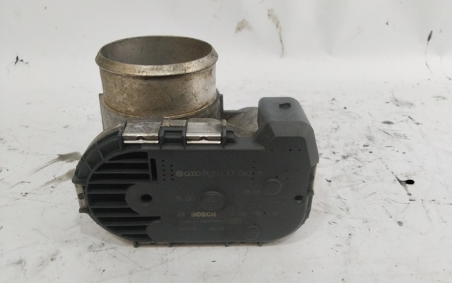 VAG 06B133062M Cuerpo de aceleración completo  disponible Lugo